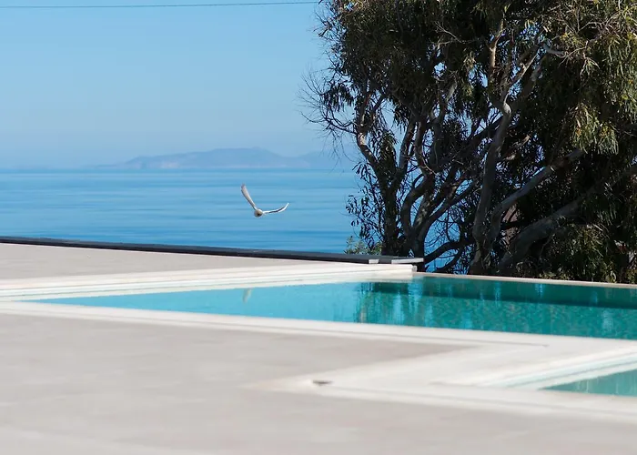 Amaranthine Villa Imerovigli (Santorini)
