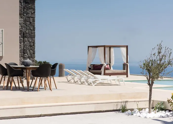 Amaranthine * Imerovigli (Santorini)